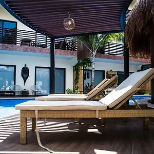 https://casa-yaab.quintano-roohotels.com